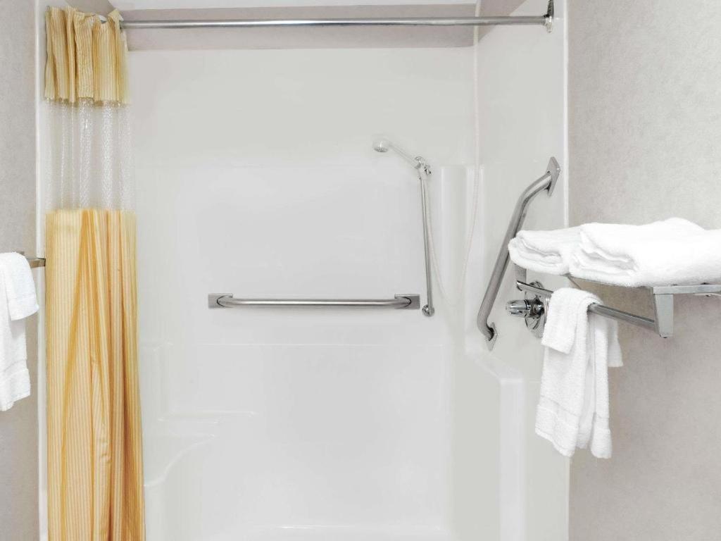 Hotel Days By Wyndham Morristown